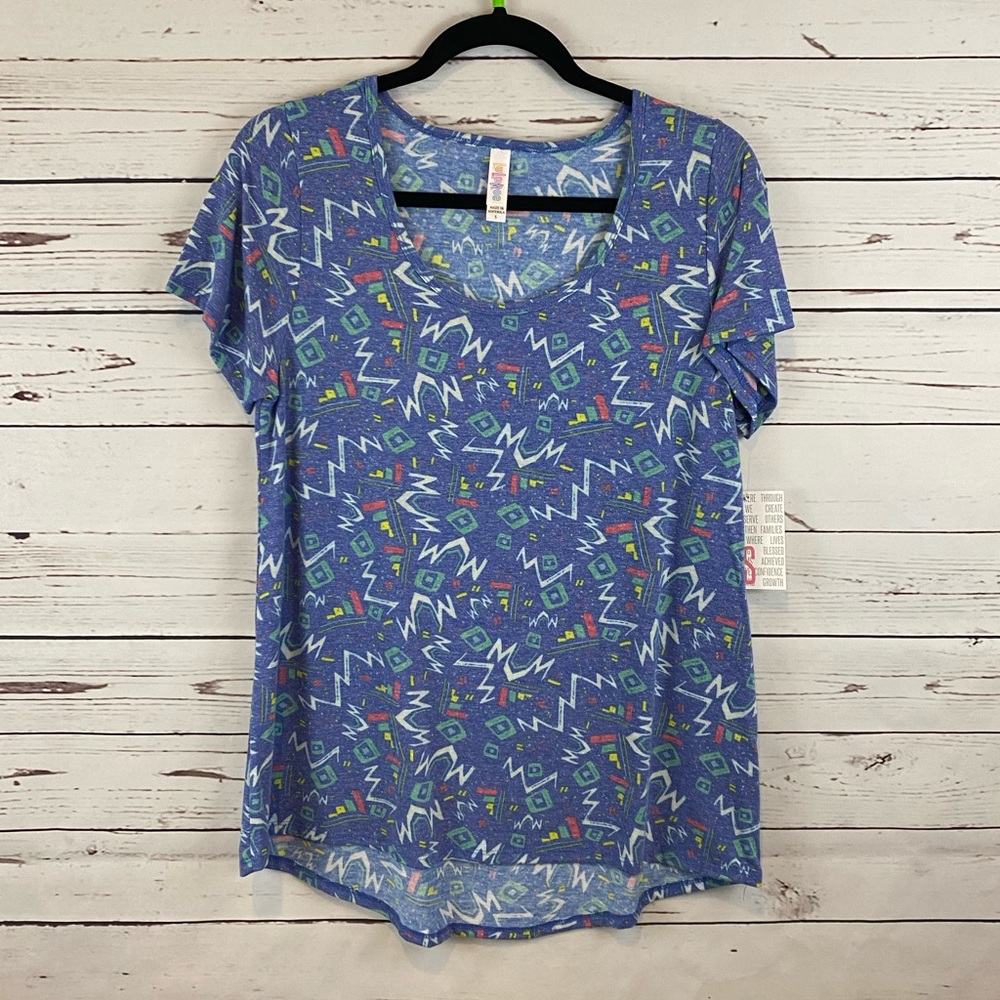 NWT! LulaRoe Classic T